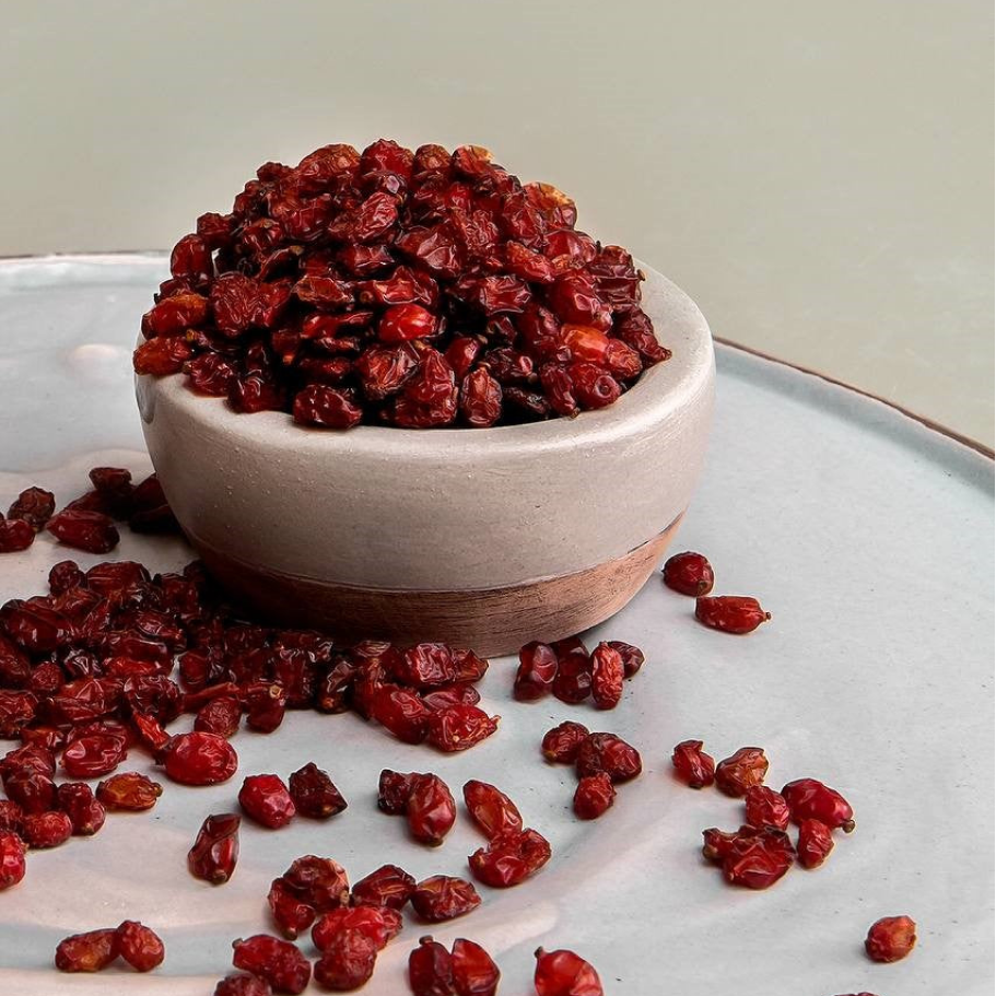 Ekologiska berberis 150g i 12st – Syrliga torkade bär för detaljhandeln – produktbild