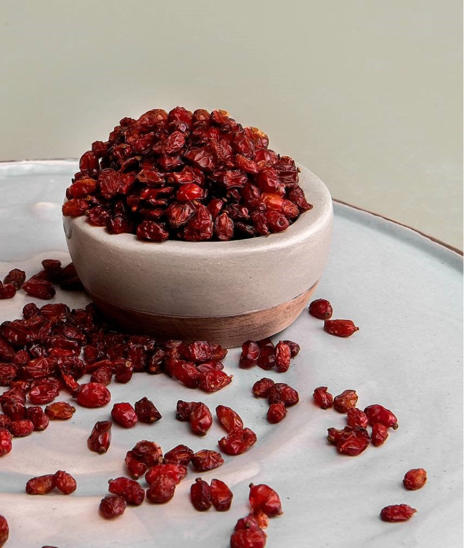 Ekologiska berberis 150g i 12st – Syrliga torkade bär för detaljhandeln – produktbild